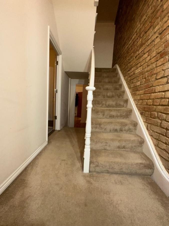 North London A Spacious 7 Bedroom House Accommodating Up To 18 People Complete With Own Gym And Table Tennis المظهر الخارجي الصورة